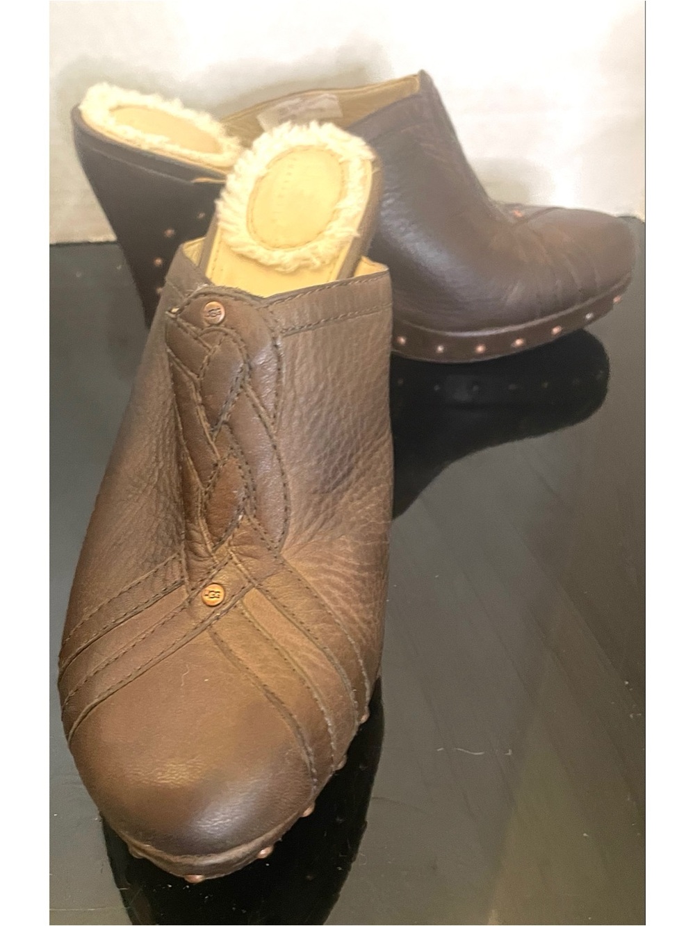 Vtg Y2k Ugg Abigail Sheepskin Leather Studded Wedge Mule Clogs  Brown 7/38